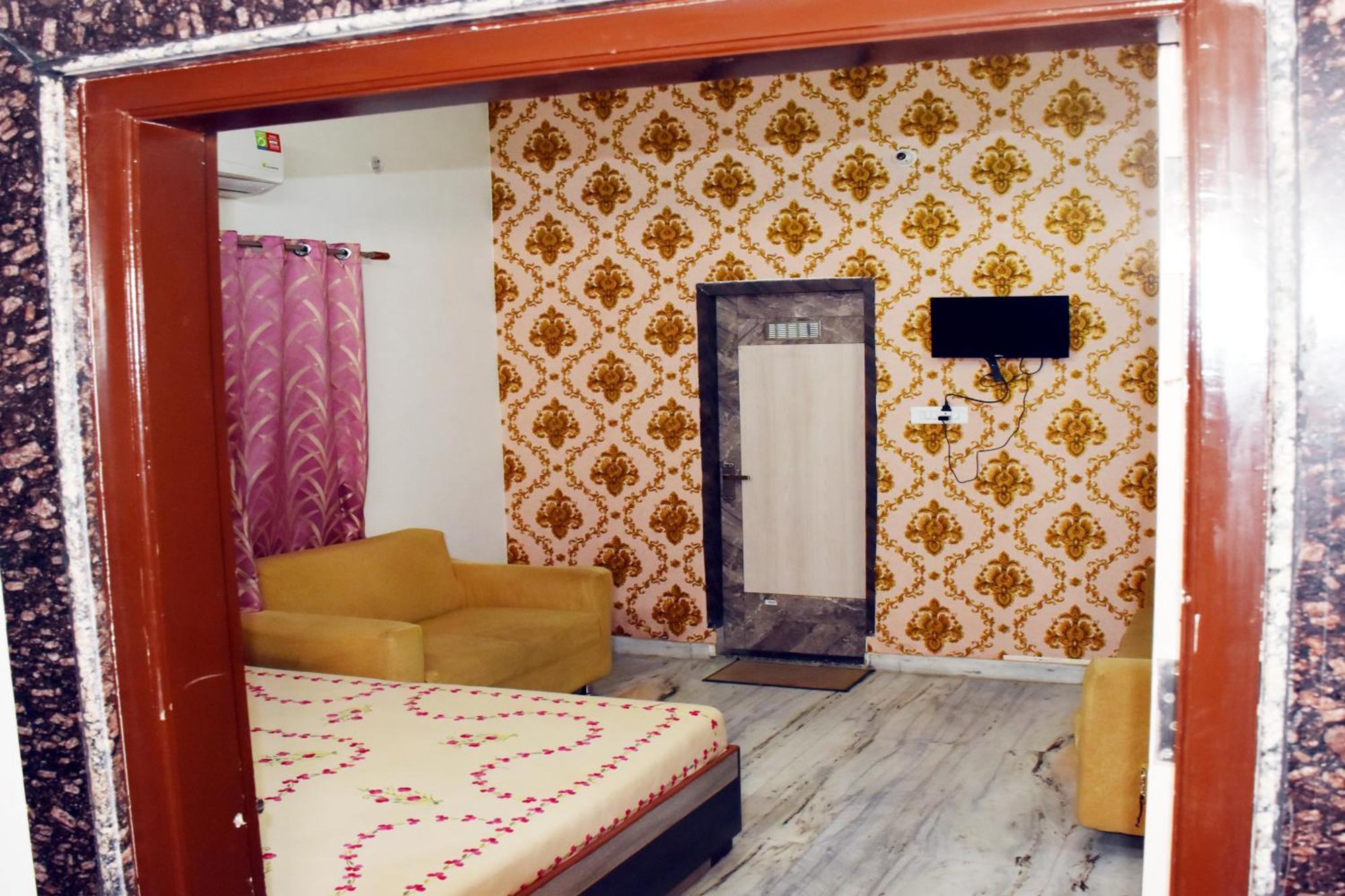 Ramaya Home Stay Варанаси Экстерьер фото