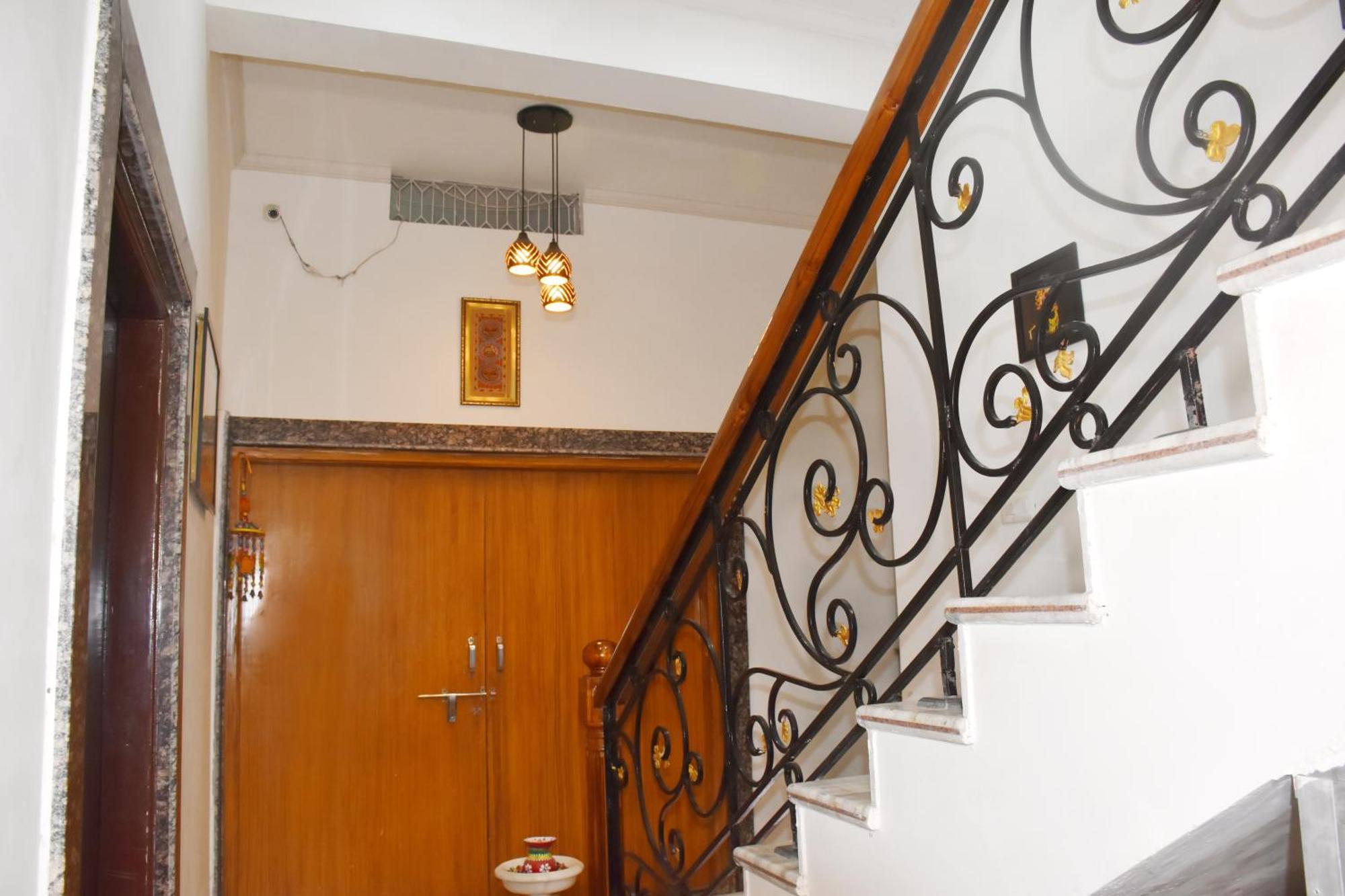 Ramaya Home Stay Варанаси Экстерьер фото