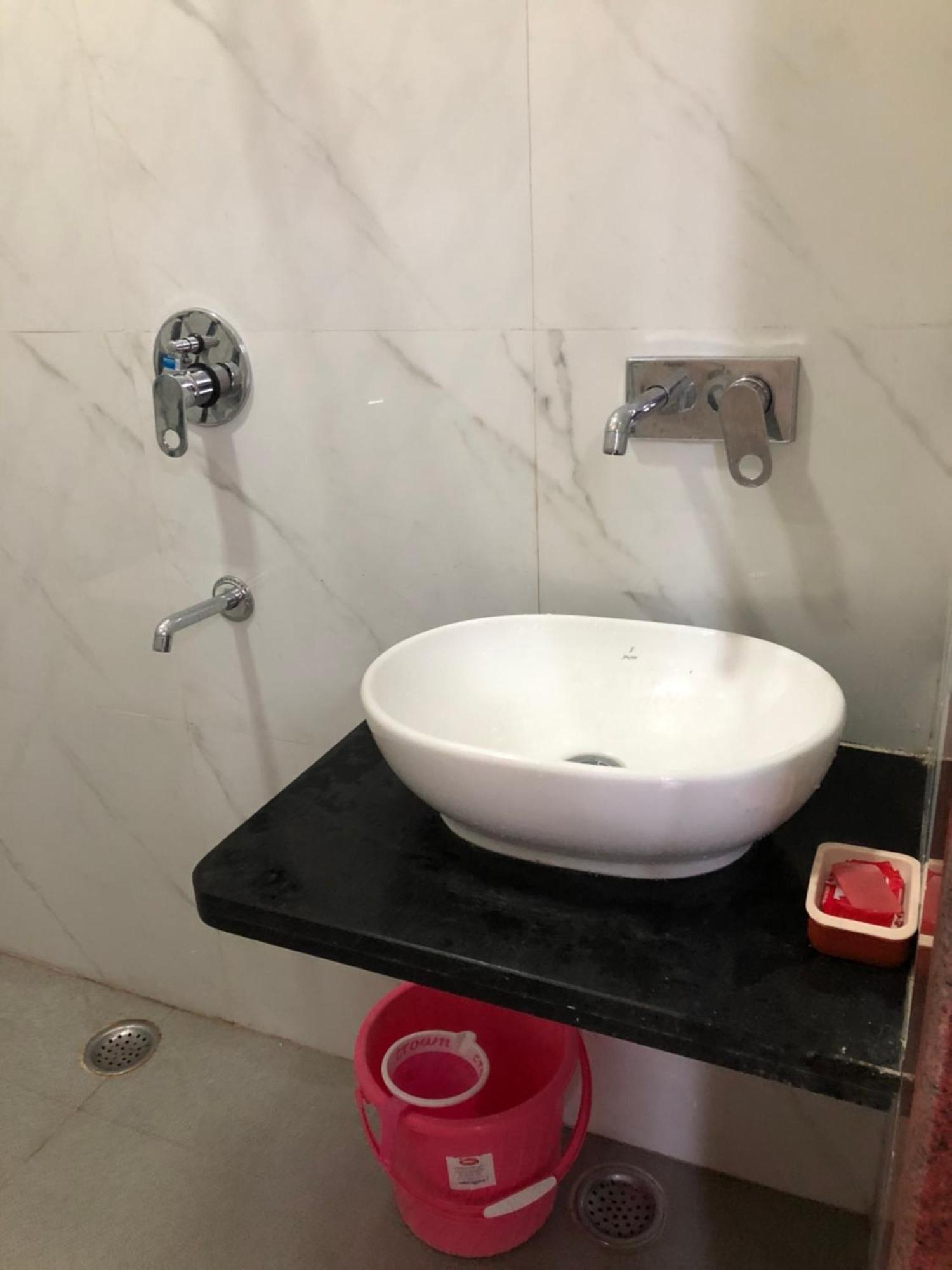 Ramaya Home Stay Варанаси Экстерьер фото