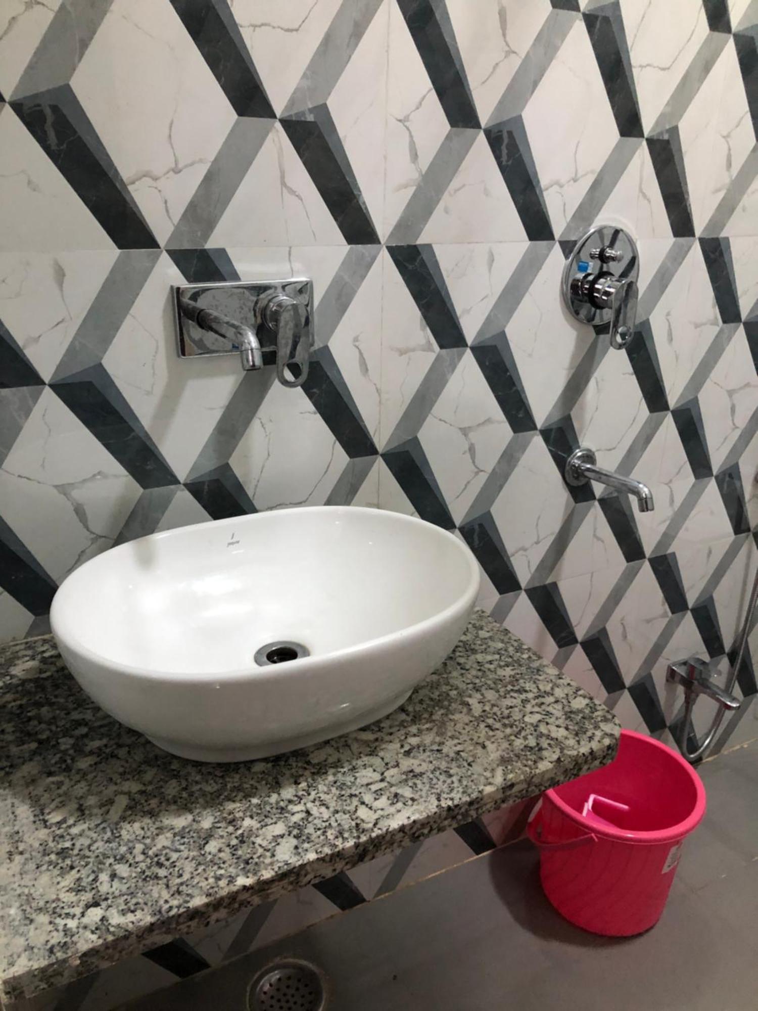 Ramaya Home Stay Варанаси Экстерьер фото